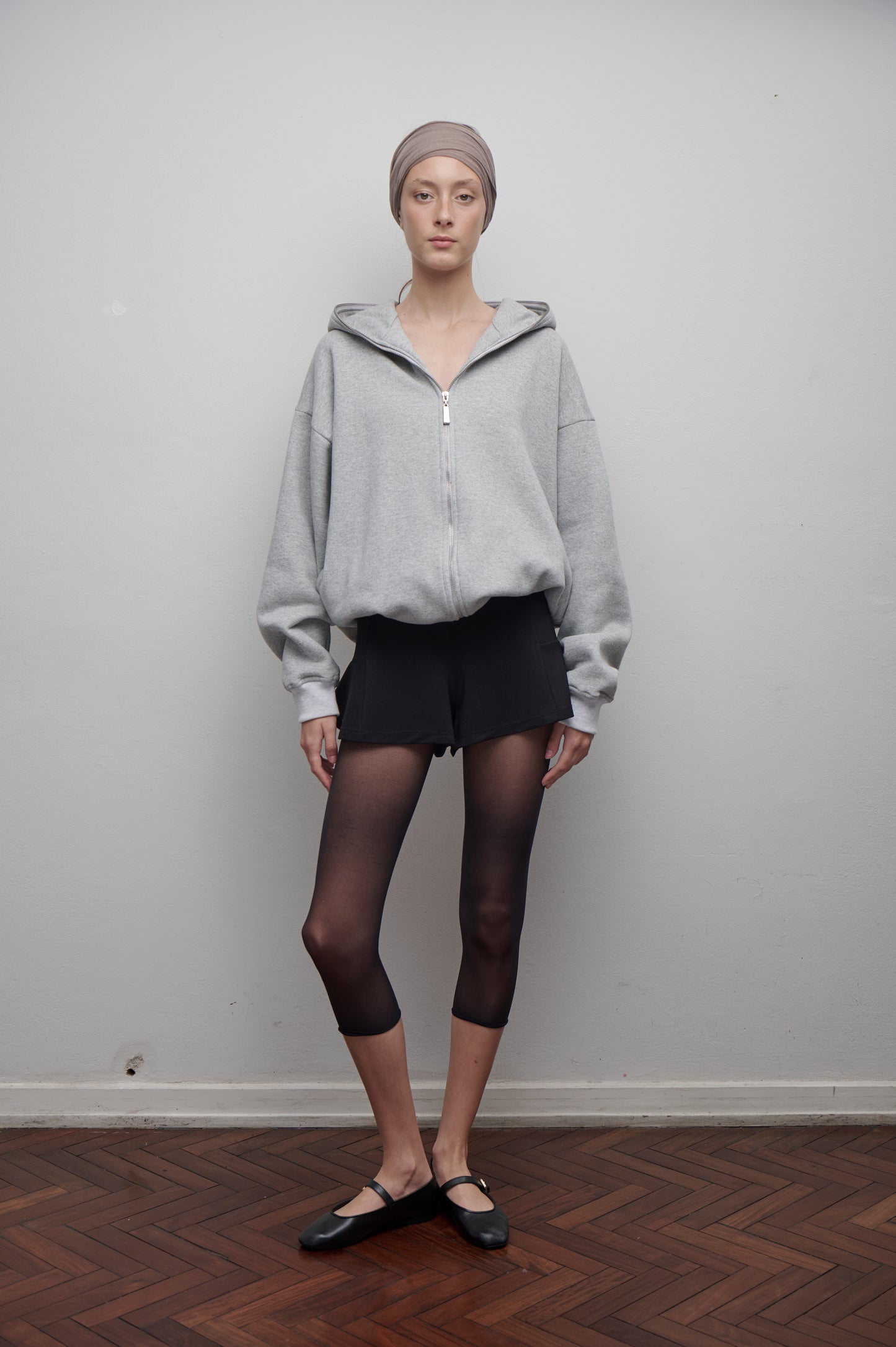Campera hoodie oversize gris