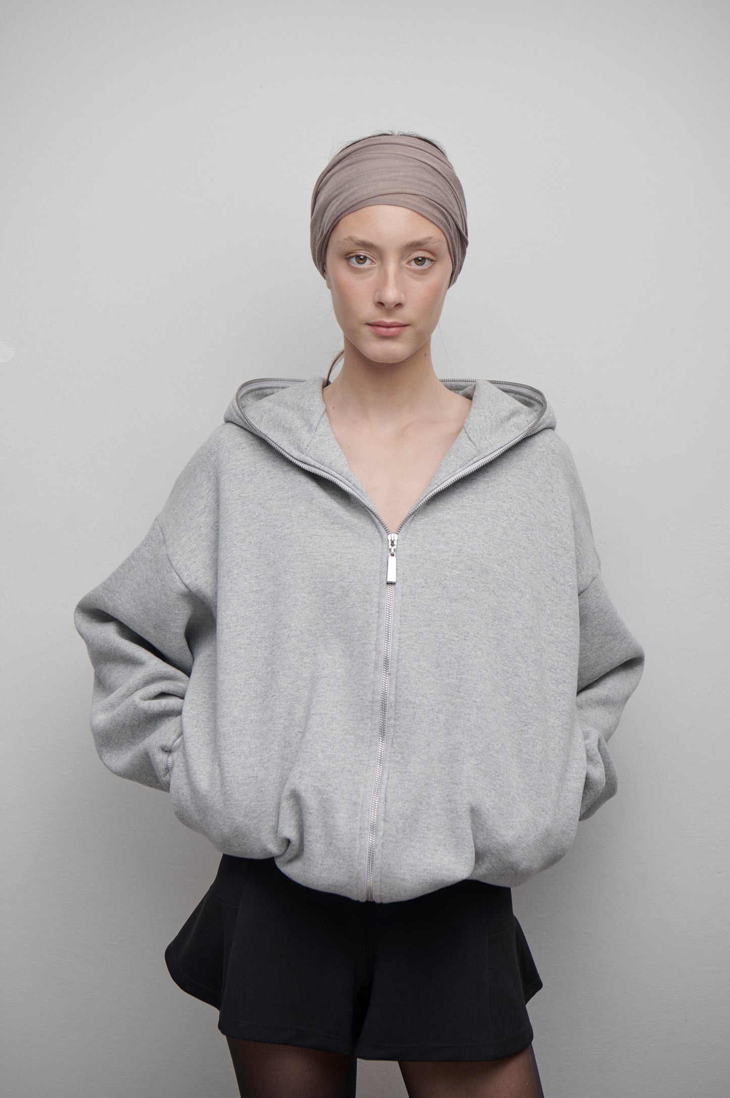 Campera hoodie oversize gris