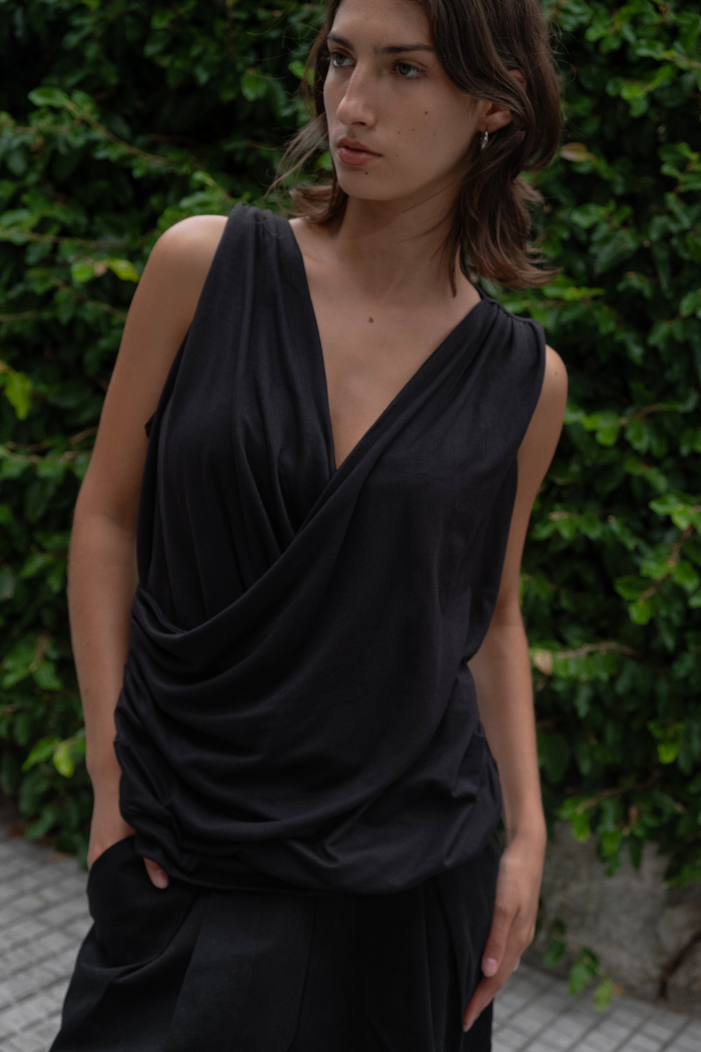 Blusa drapeada resort en negro
