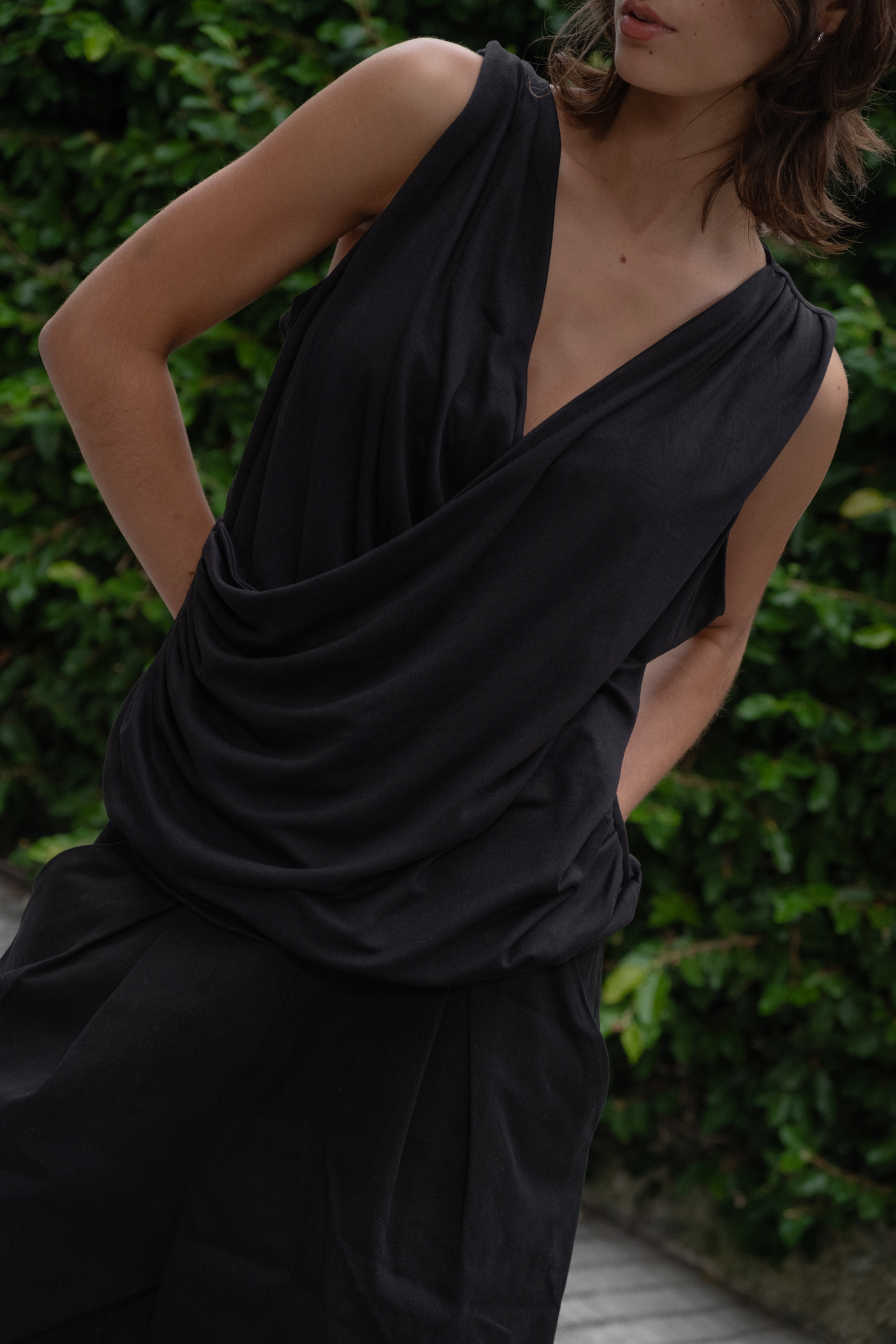Blusa drapeada resort en negro