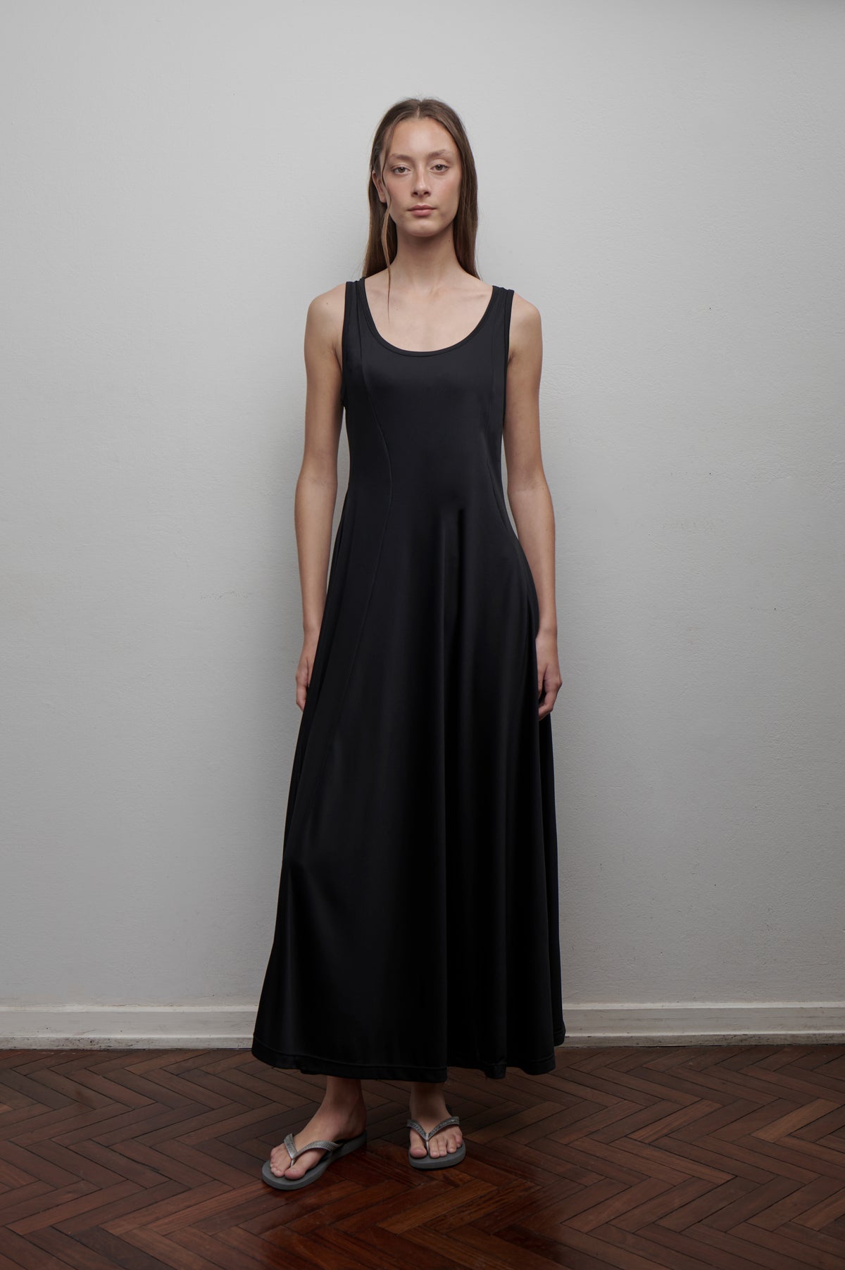Vestido evasé negro