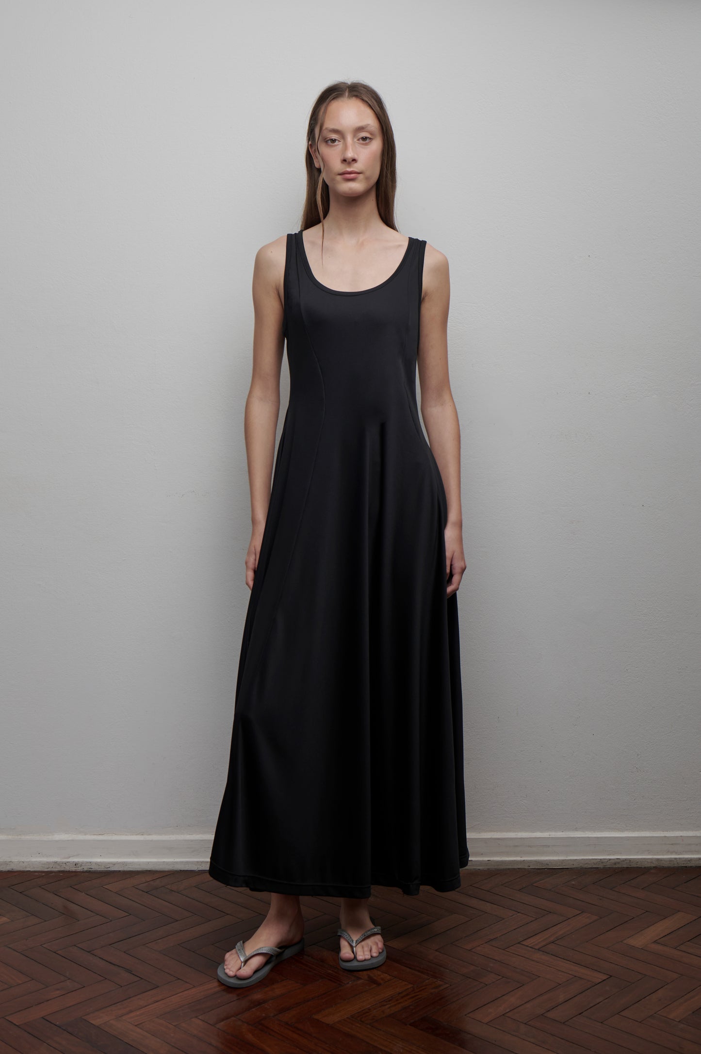 Vestido evasé negro