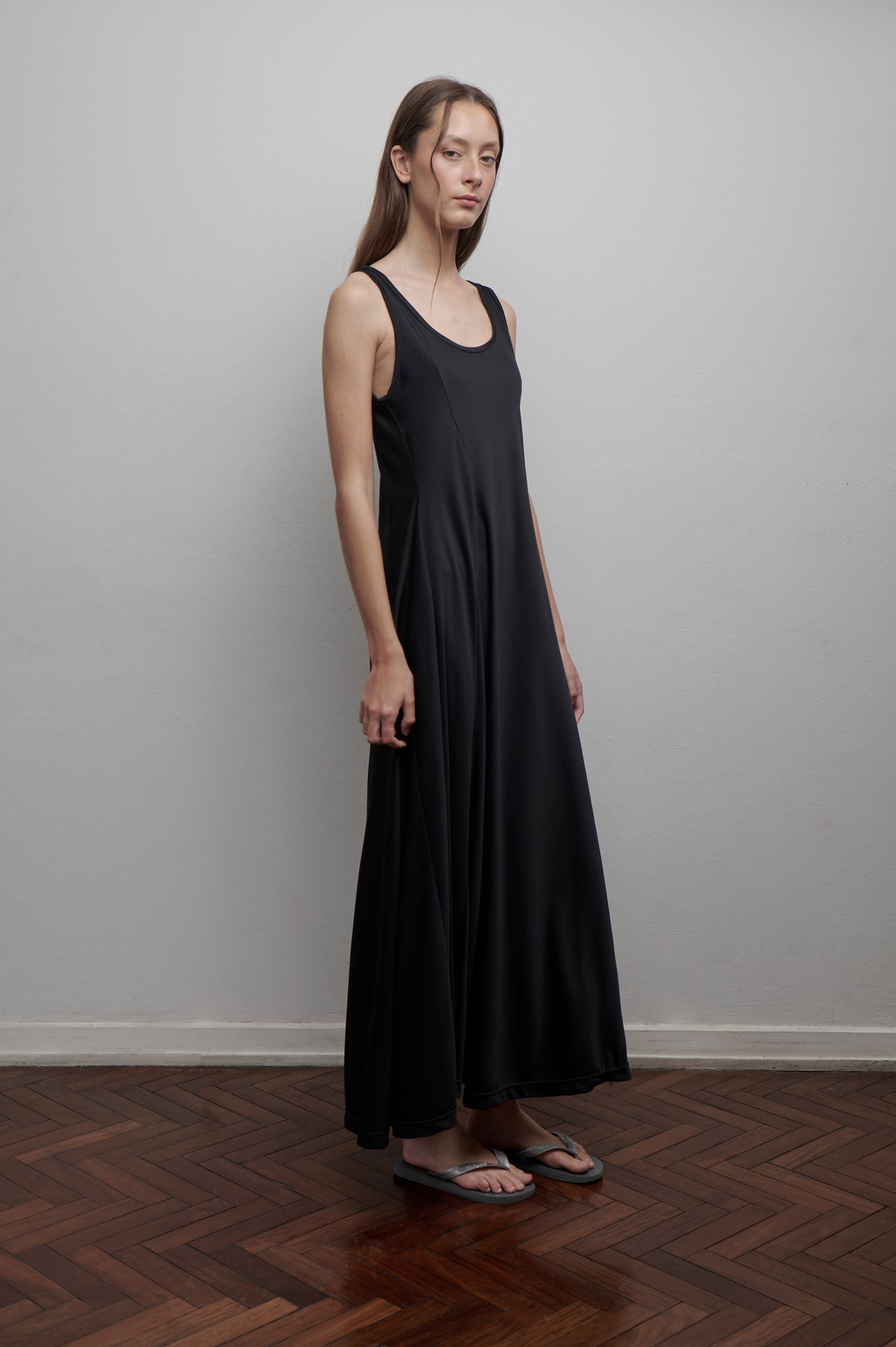 Vestido evasé negro