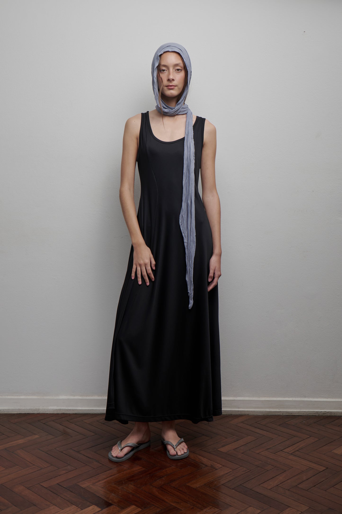 Vestido evasé negro
