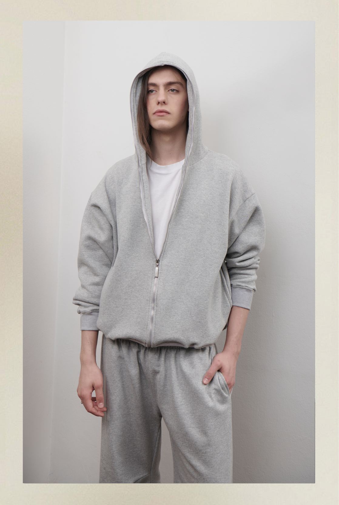 Campera hoodie oversize gris