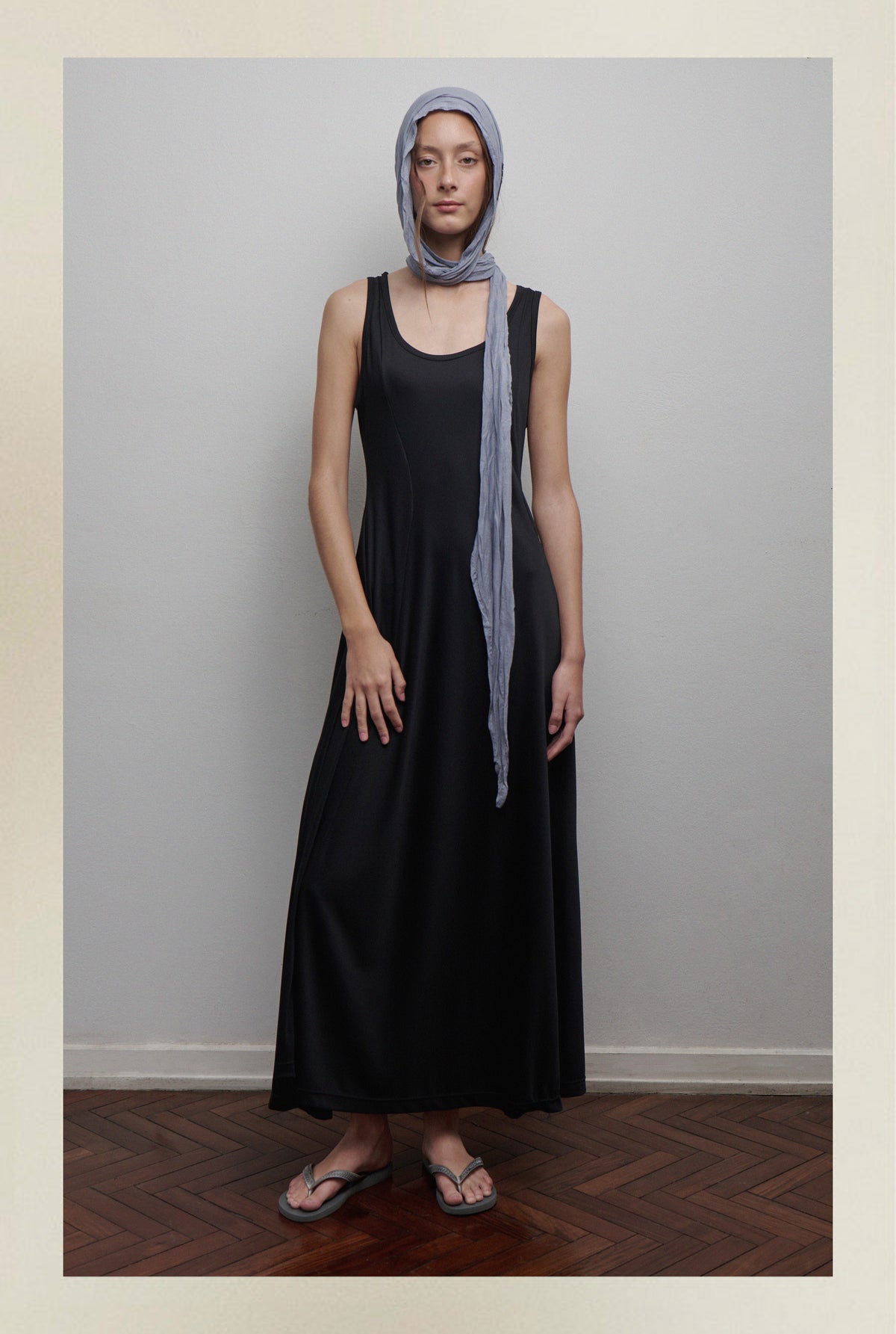 Vestido evasé negro