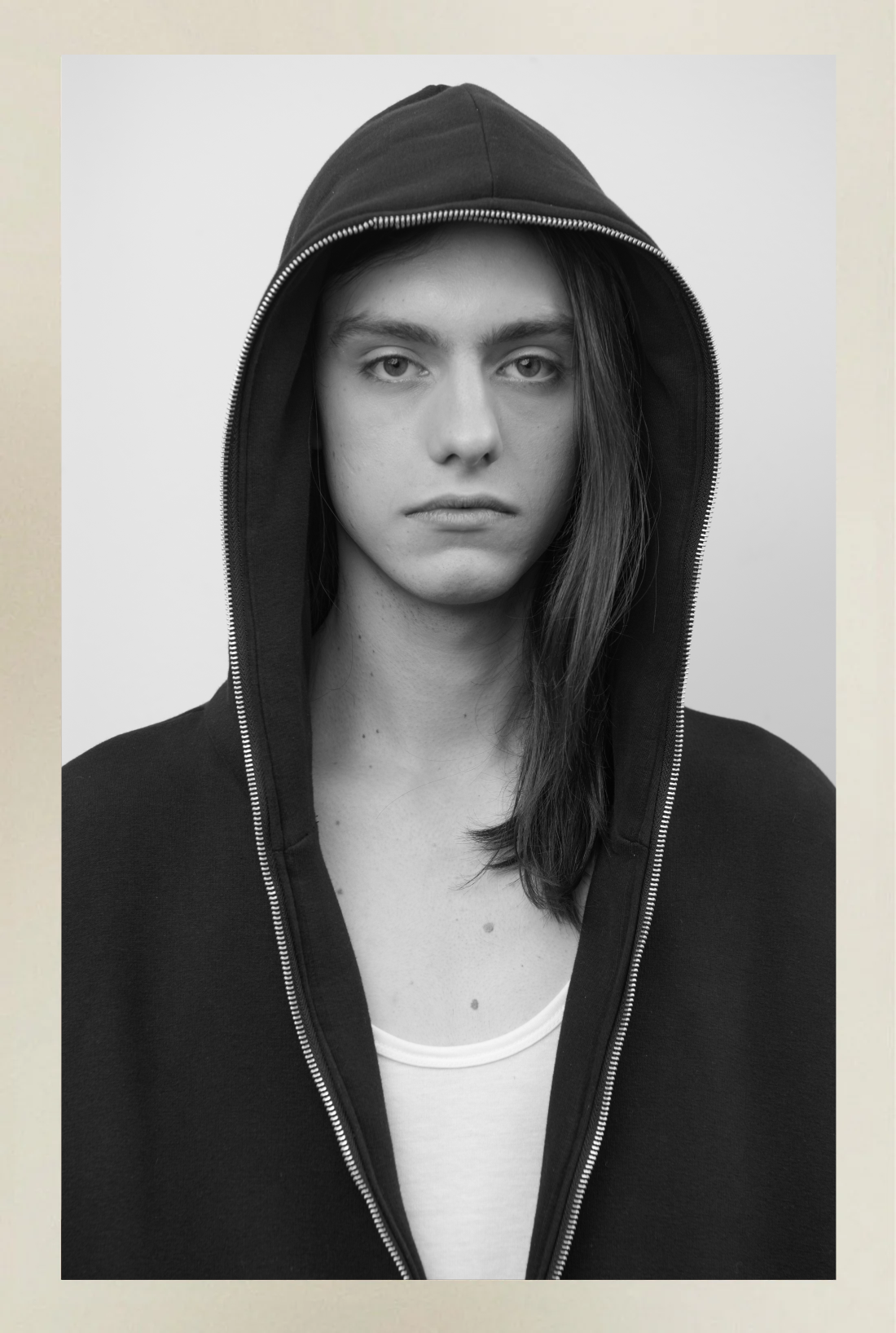 Campera hoodie oversize negro